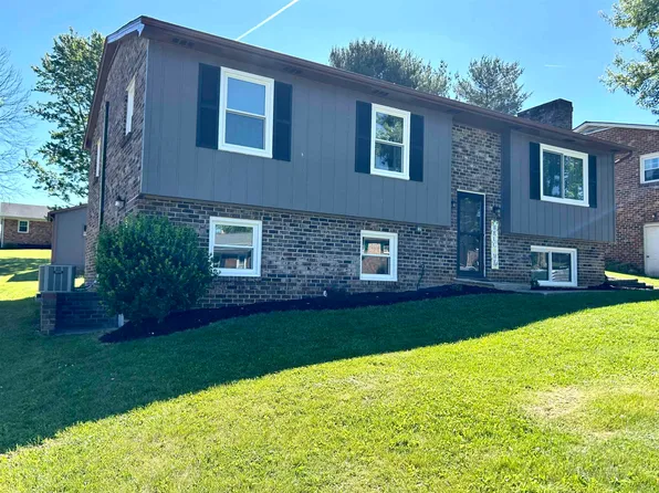 20 Bingham St, Verona, VA 24482