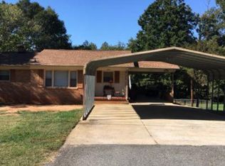 203 Brookwood Dr, Gaffney, SC 29341
