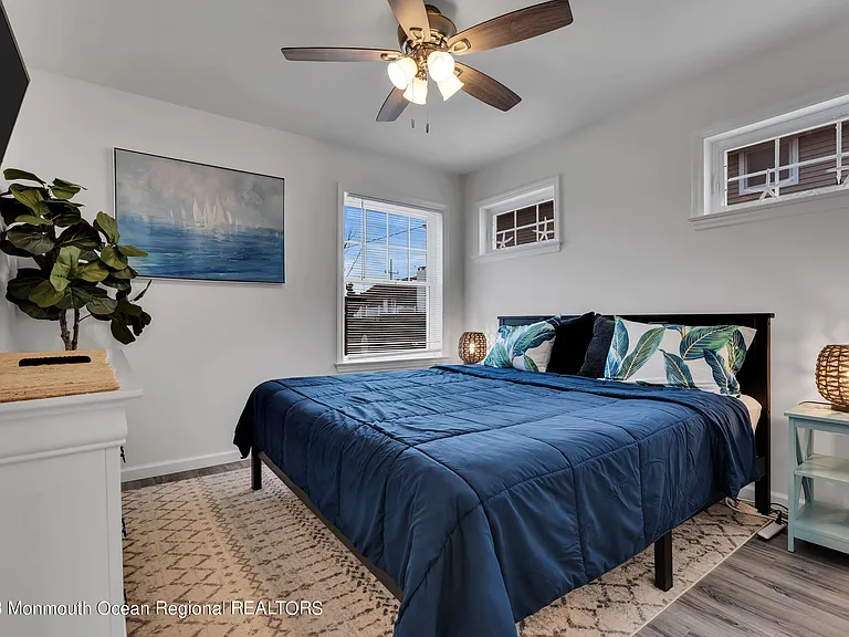 24 Virginia Ave — Photo 30