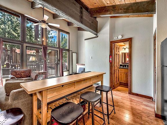 4th image of 1390 Ski Run Blvd #16