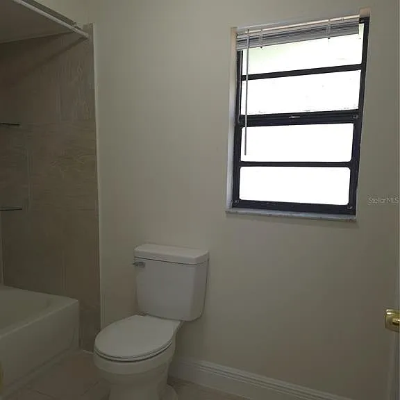 10410 N Ojus Dr — Photo 20