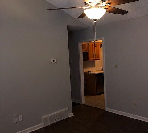 3rd image of 10203 Stephenson Ln