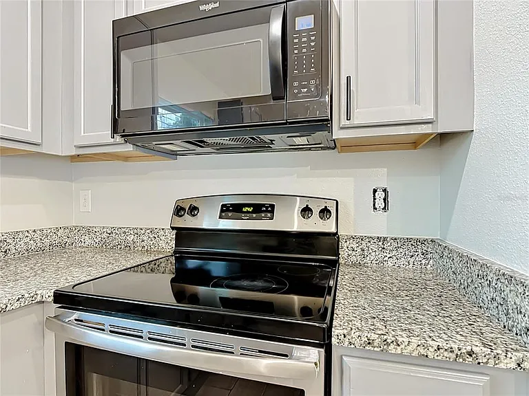 3040 Lakes Crest Ave — Photo 30