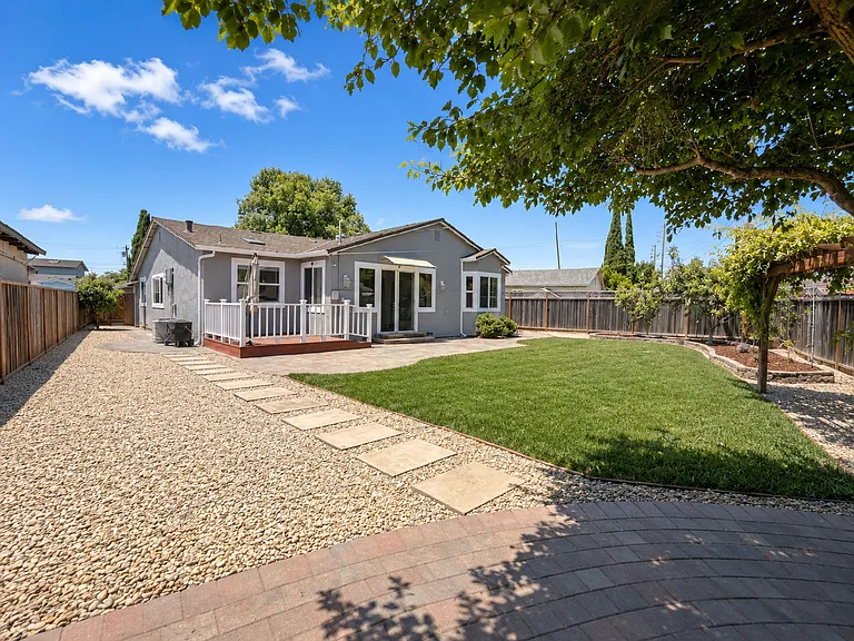 35132 Adriano St — Photo 14