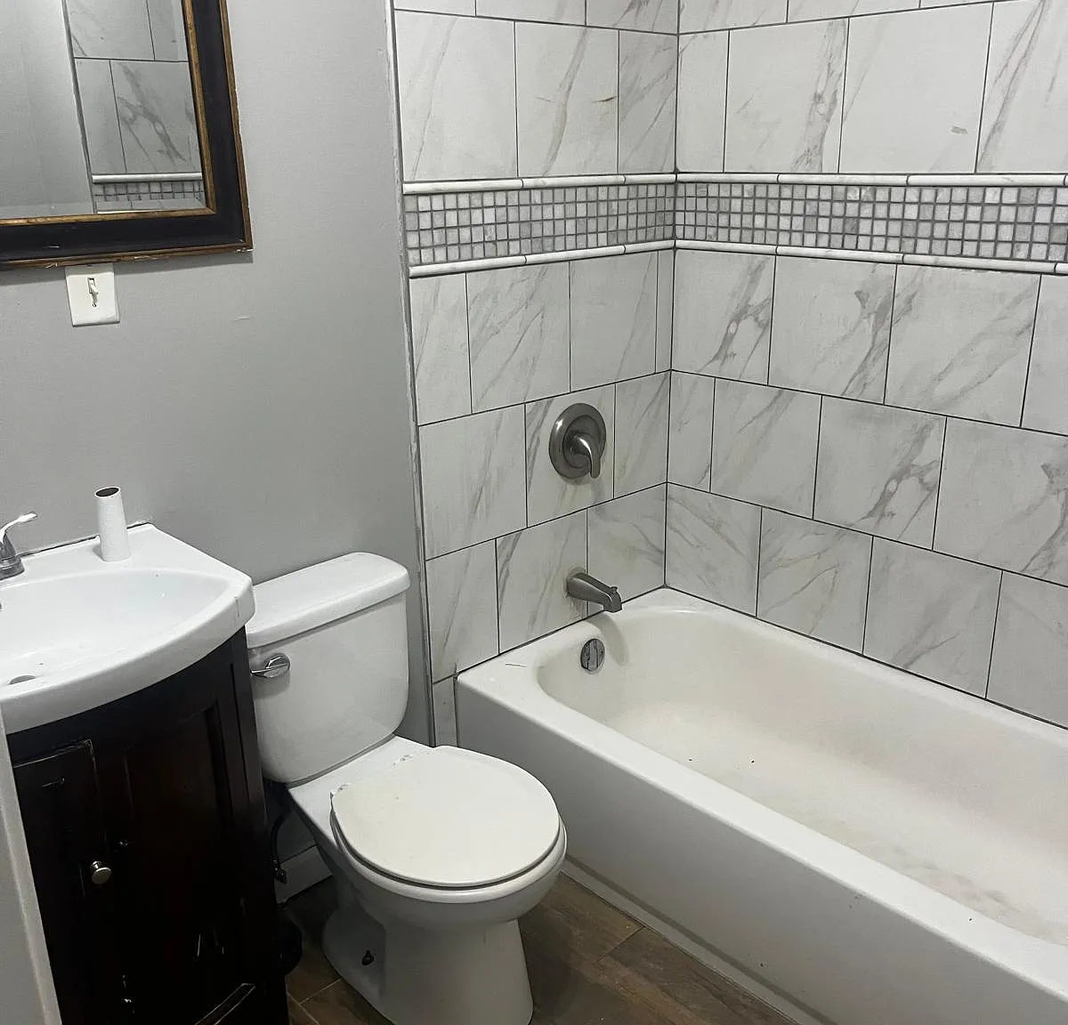 266 E Cass St — Photo 4