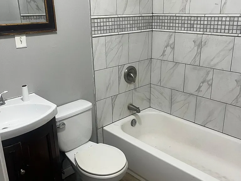 266 E Cass St #12 — Photo 7