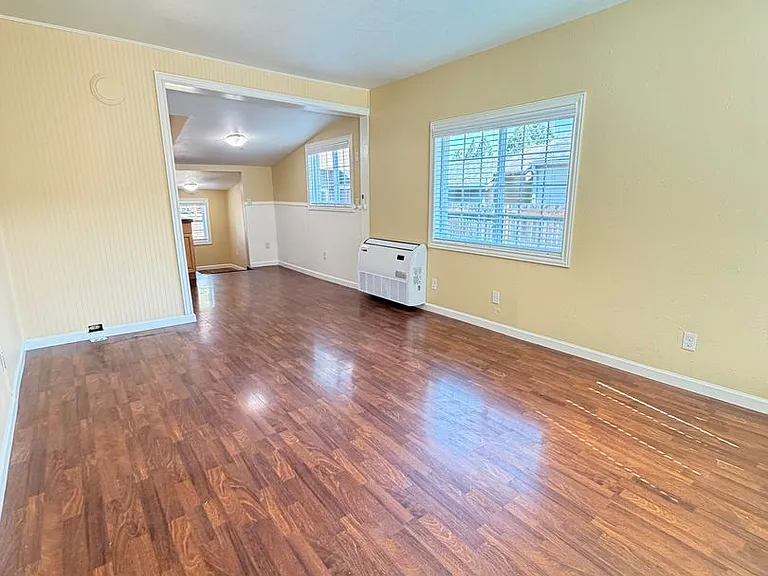 635 S 14th St — Photo 5