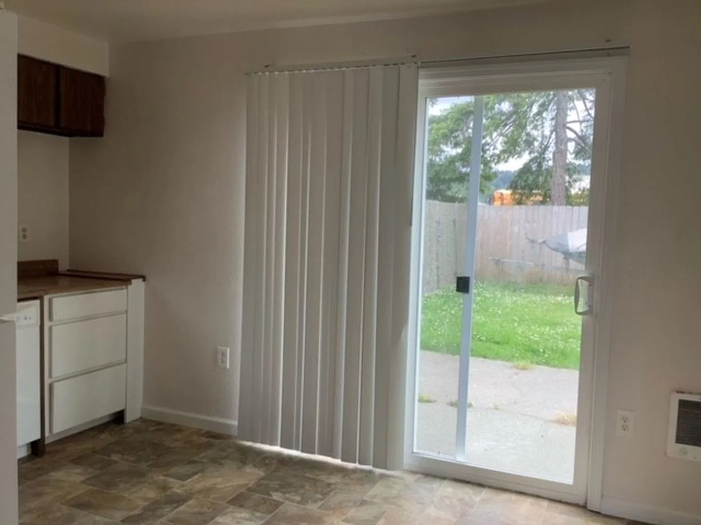 2106 - White Birch Apts. — Photo 3