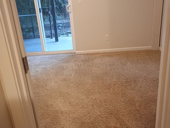 2nd image of 6101 NE 34th St