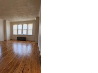 7656 S Saginaw Ave APT 1, Chicago, IL 60649