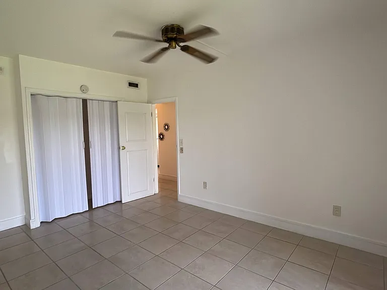 2940 NE 203rd St #C102 — Photo 12