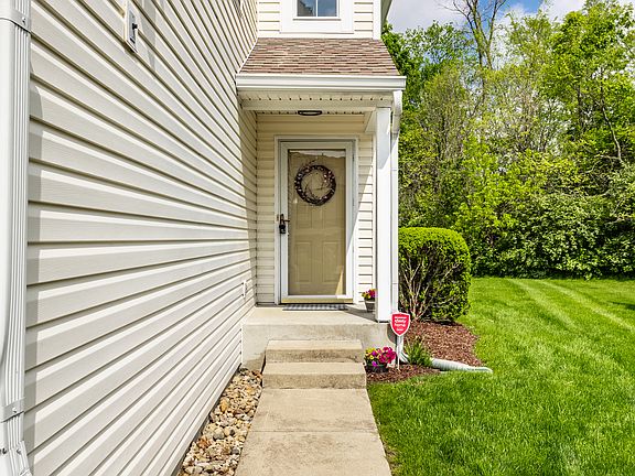 4th image of 9338 Eden Woods Ct