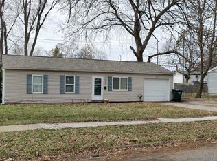 3920 S Deerfield Ave, Lansing, MI 48911