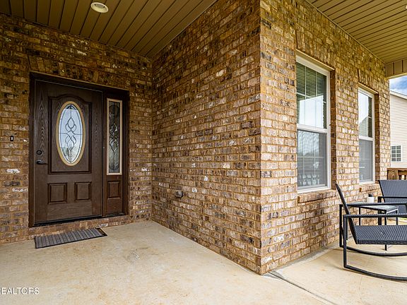 3rd image of 1252 Marble Hill Rd