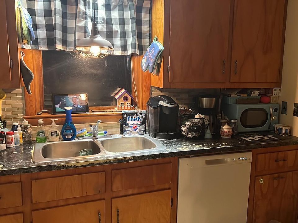 25 Albert Street, Milo, ME 04463 Zillow