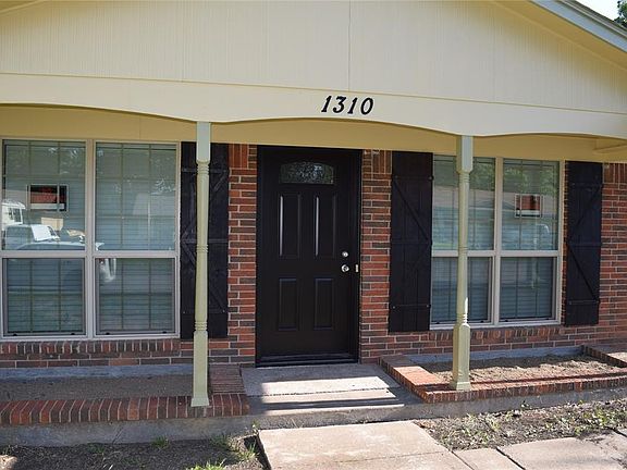 2nd image of 1310 Darlene Ln