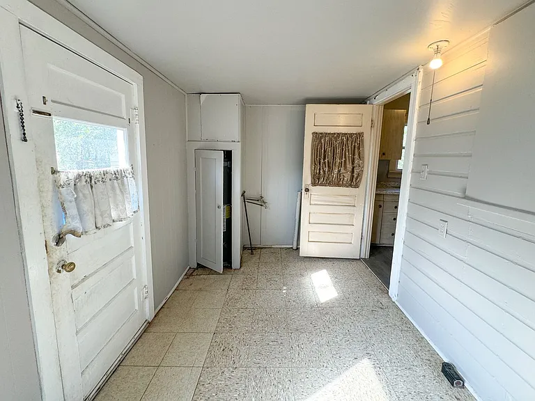 913 N Boulevard St — Photo 12