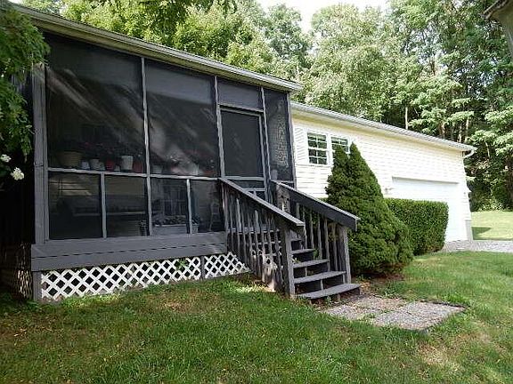 2nd image of 136 Heatherwood Dr