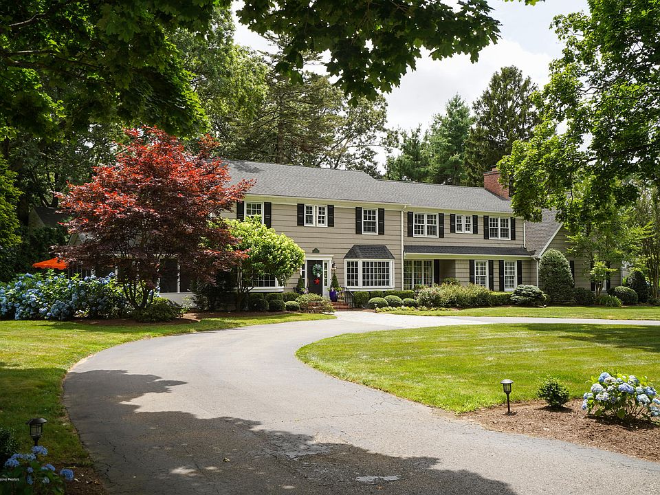 1st image of 7 Buena Vista Ave