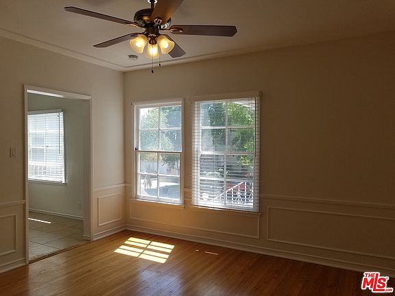5th image of 1838 Thayer Ave