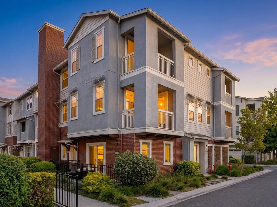 1st image of 8533 Seawind Way