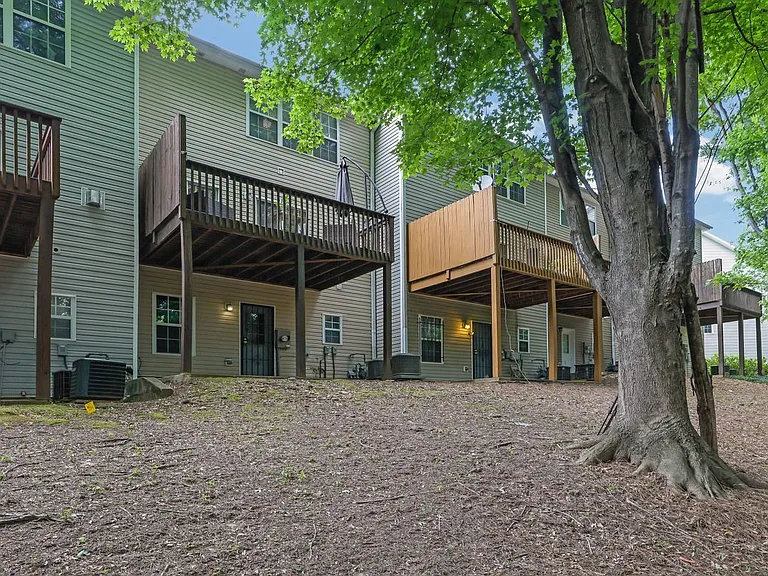 541 Lantern Wood Dr — Photo 31