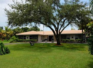 10960 SW 40th Ct, Davie, FL 33328