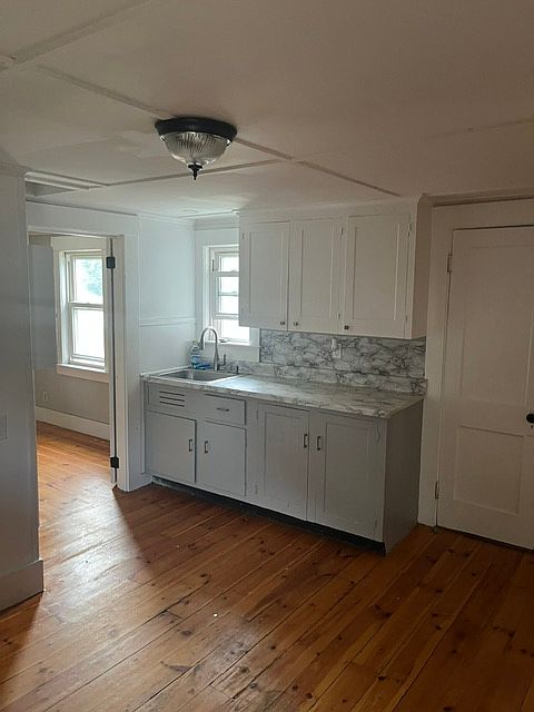 1st image of 140 Court St #A