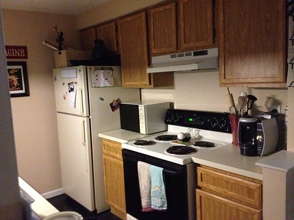 2nd image of 7965 Glen View Dr