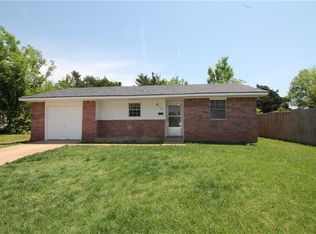 709 N 1st St, Tecumseh, OK 74873