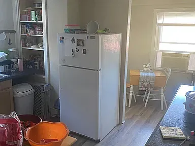 2 bed, 1000 sqft, $950 — Photo 3