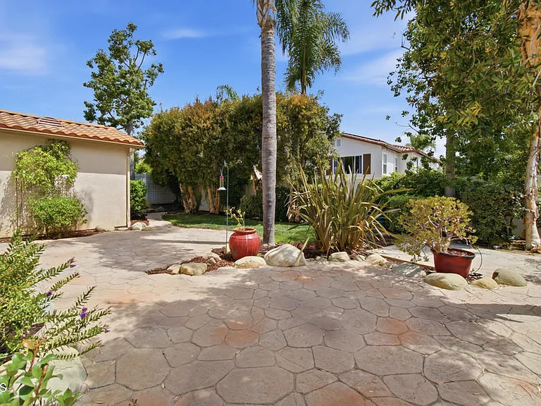 1696 Salt River Ave — Photo 38