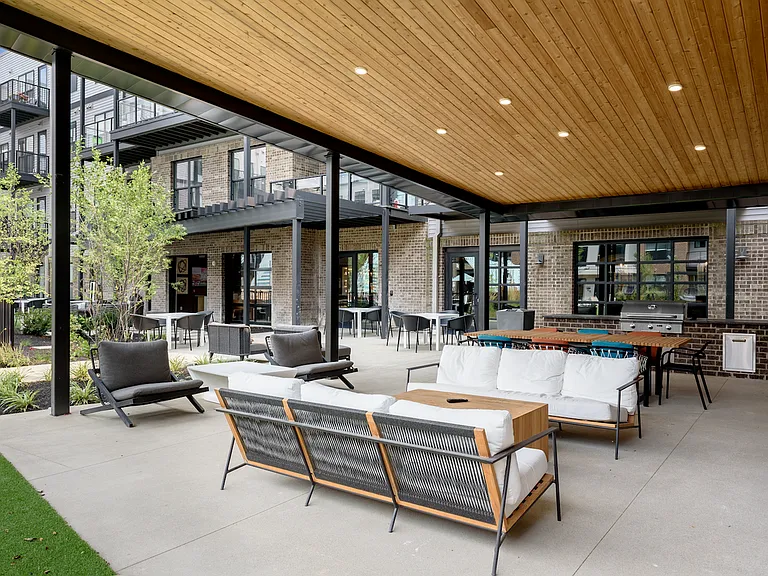 The Thomas Grills & Lounge.