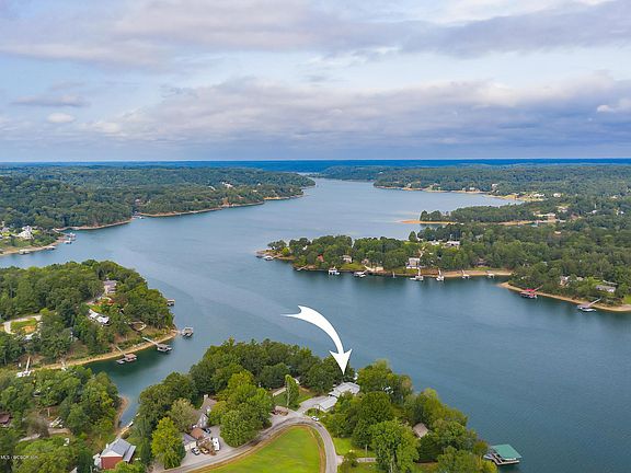 Image 3: Lake Location