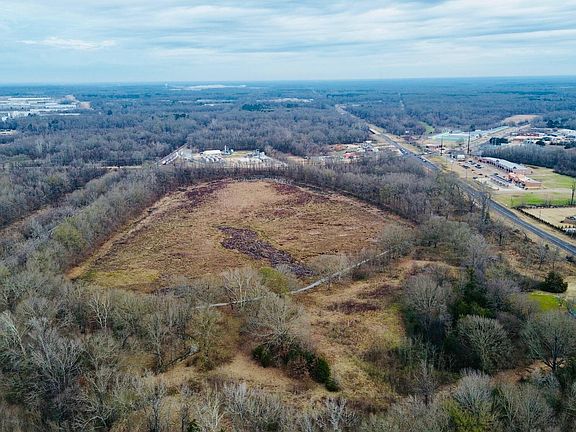 3rd image of 217 Weisenberger Rd