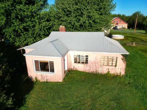 2474 S Court St, Fayetteville, WV 25840