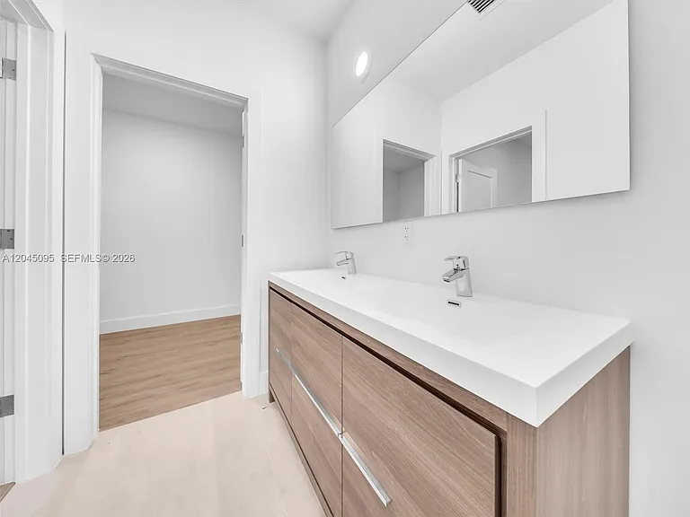 5505 W Oak Way — Photo 13