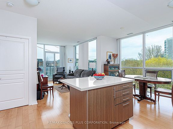 3rd image of 15 Legion Rd #206