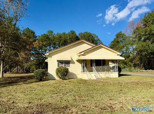 5294 2nd St, Gadsden, AL 35903