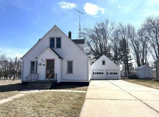 900 W North St, Marshfield, WI 54449