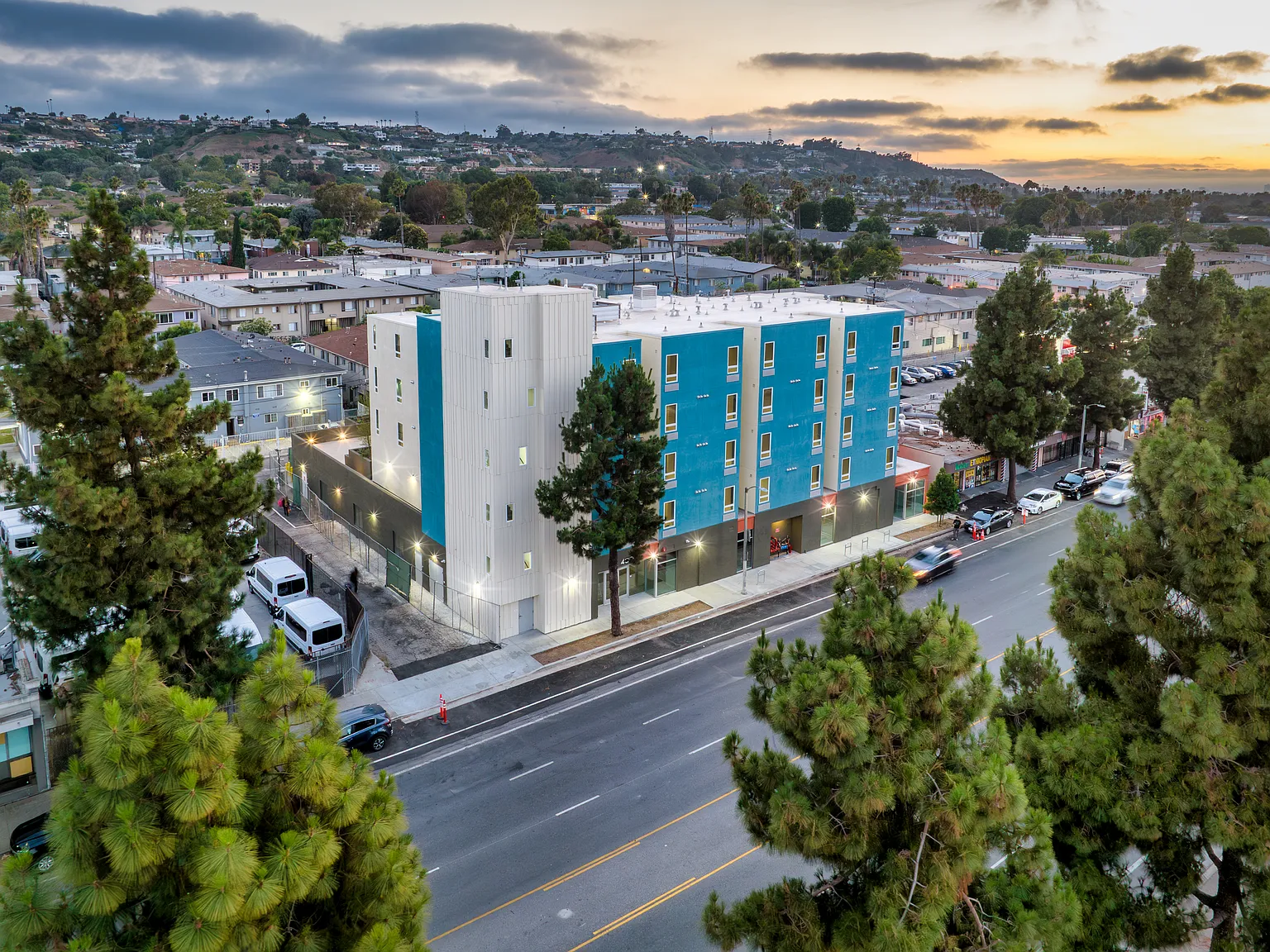 4008 MLK — Photo 1