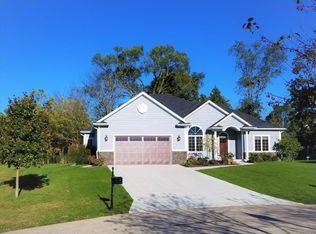 535 Maple St, Lake Geneva, WI 53147