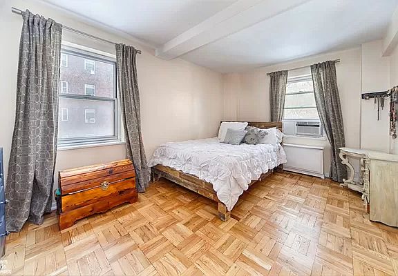 3rd image of 550 Grand St APT H2e