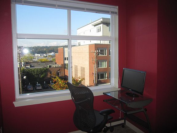 Reading Nook/Small Office