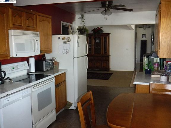 3rd image of 1066 Poplar Ave