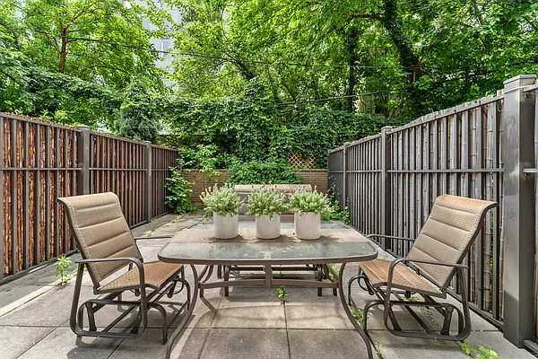 Sold by Douglas Elliman | media 12