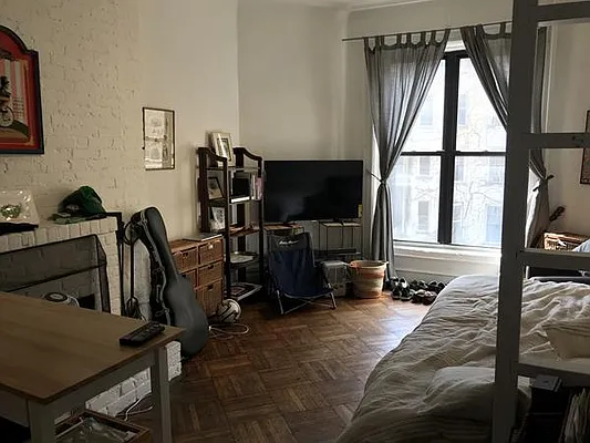 Rented by Triumph Property Group | media 10