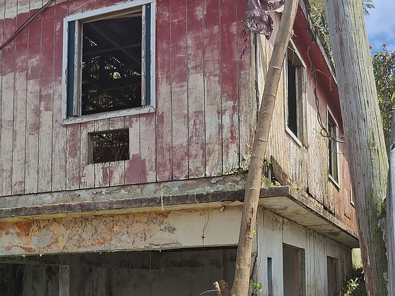 3rd image of 255 Calle 5