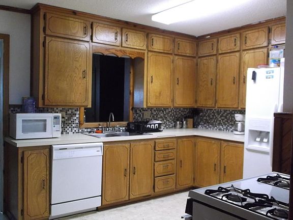 Kitchen with Appliances