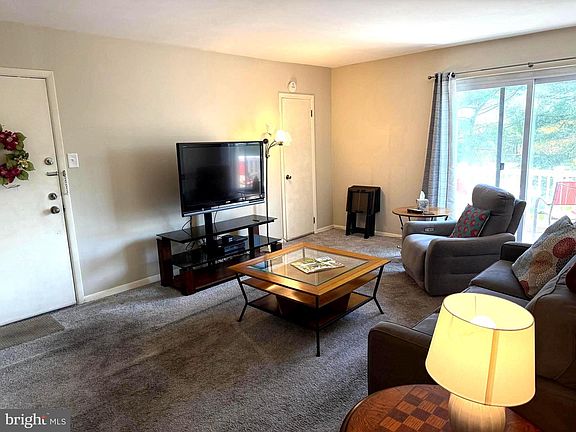 5th image of 6223 Hilltop Dr #27